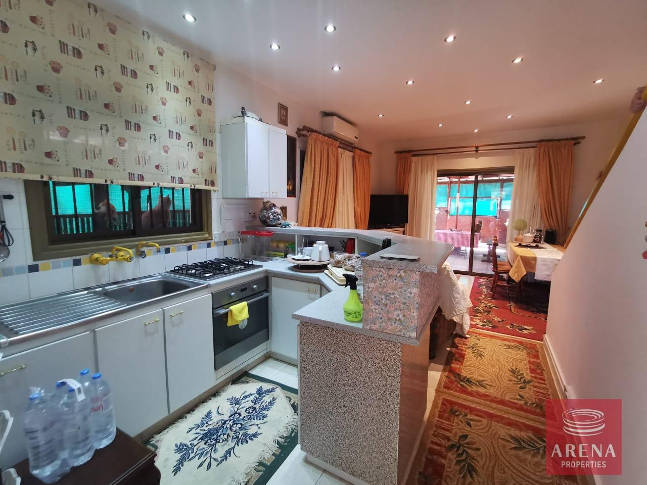 8-townhouse-in-meneou-5739-2