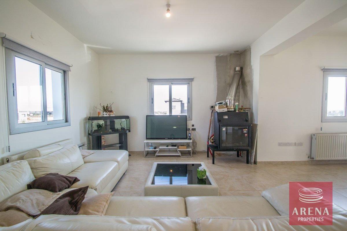 8-villa-4bed-frenaros-3932