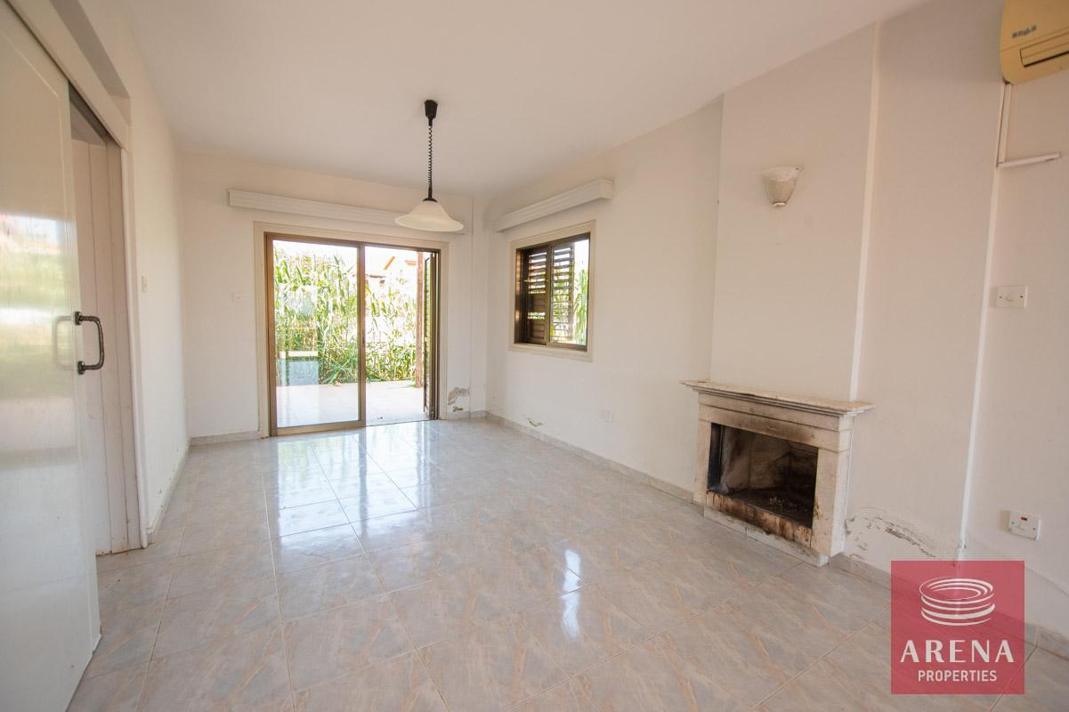 8-villa-in-ayia-thekla-5652-1