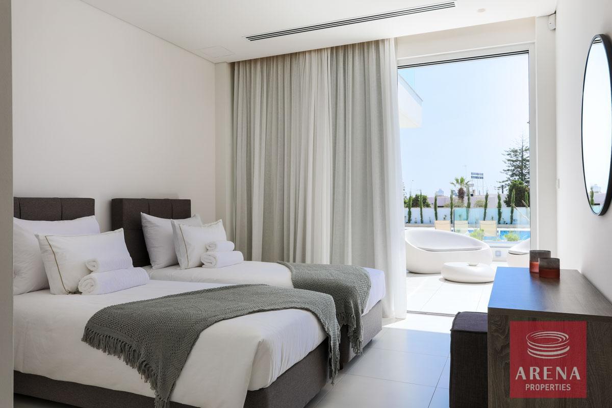 9-2-BED-APT-IN-AYIA-NAPA-7091