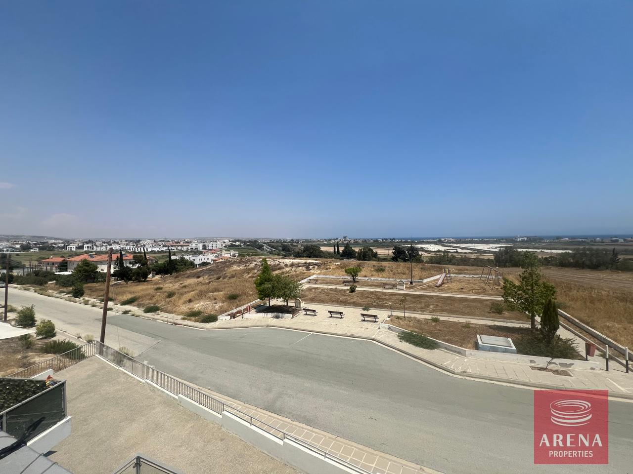 9-2-BED-APT-IN-OROKLINI-8382