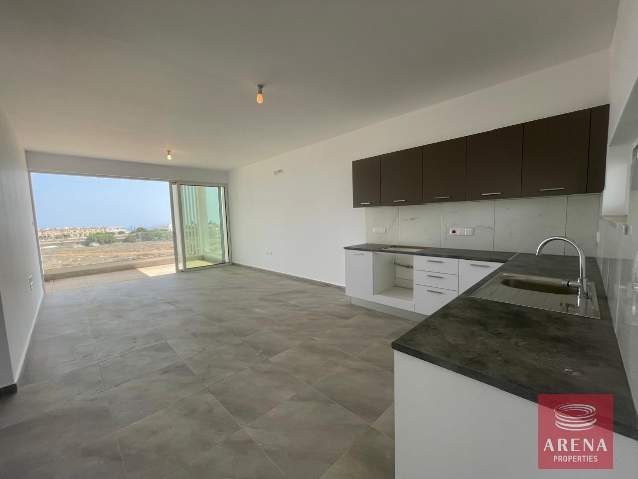 9-2-BED-APT-PARALIMNI-8455