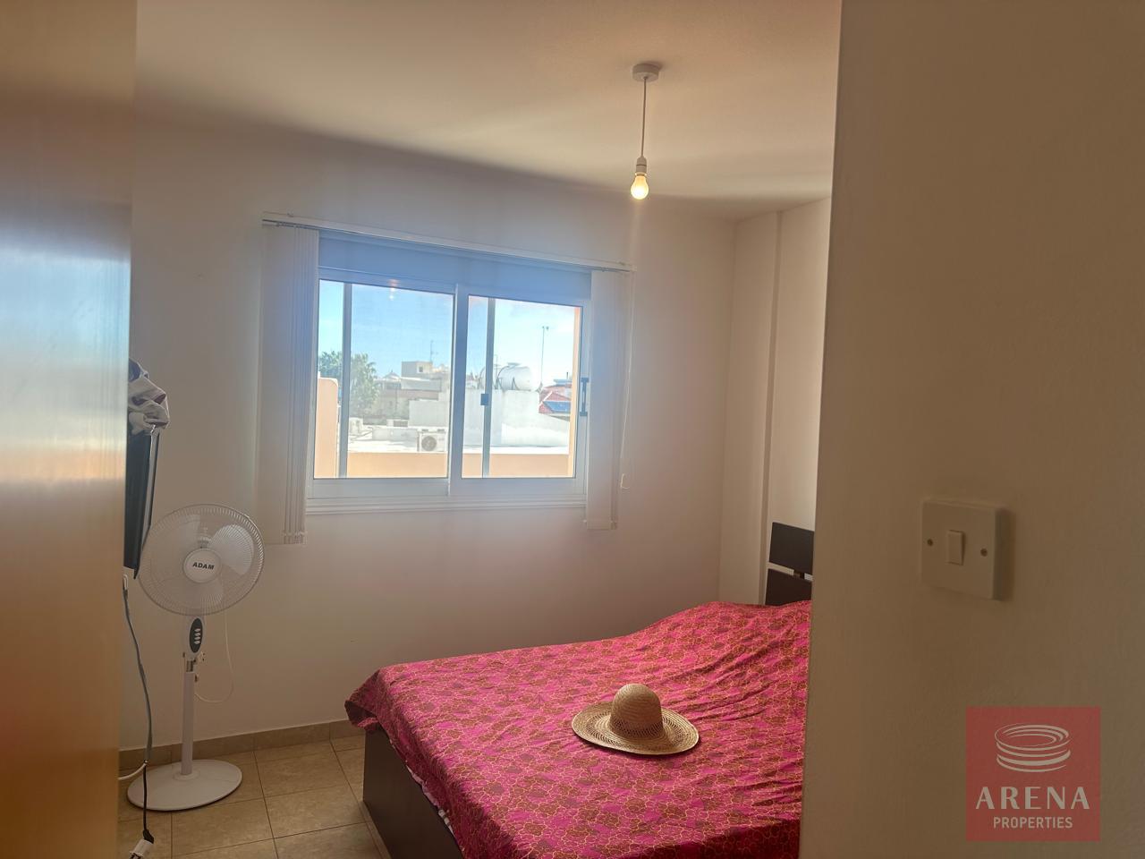 9-2-BED-APT-PARALIMNI-9114-1