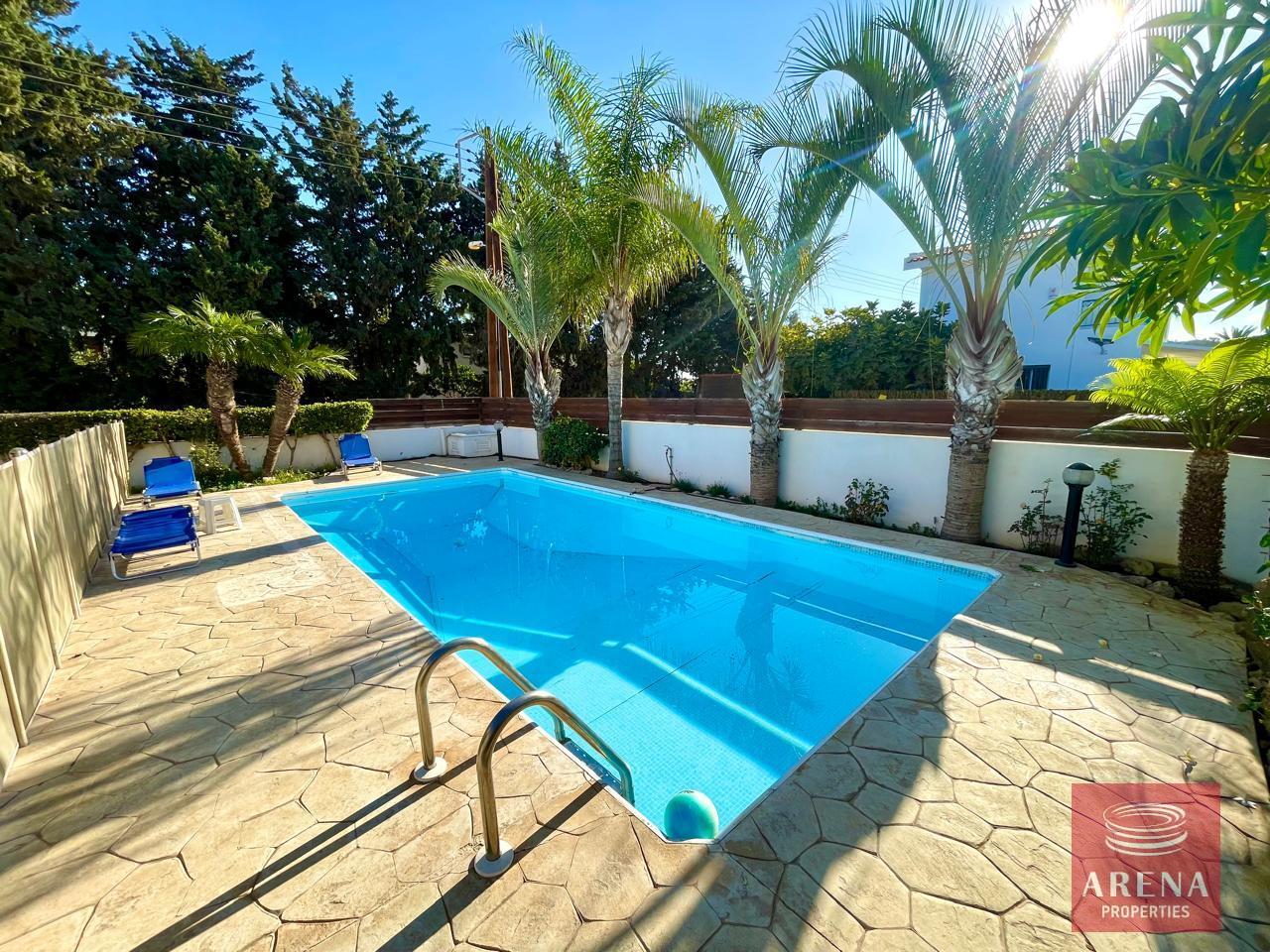 9-2-BED-VILLA-PROTARAS-8702