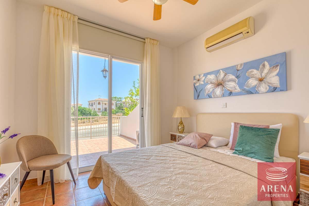 9-2-bed-apt-with-Title-Deeds-in-Paralimni-5864-1