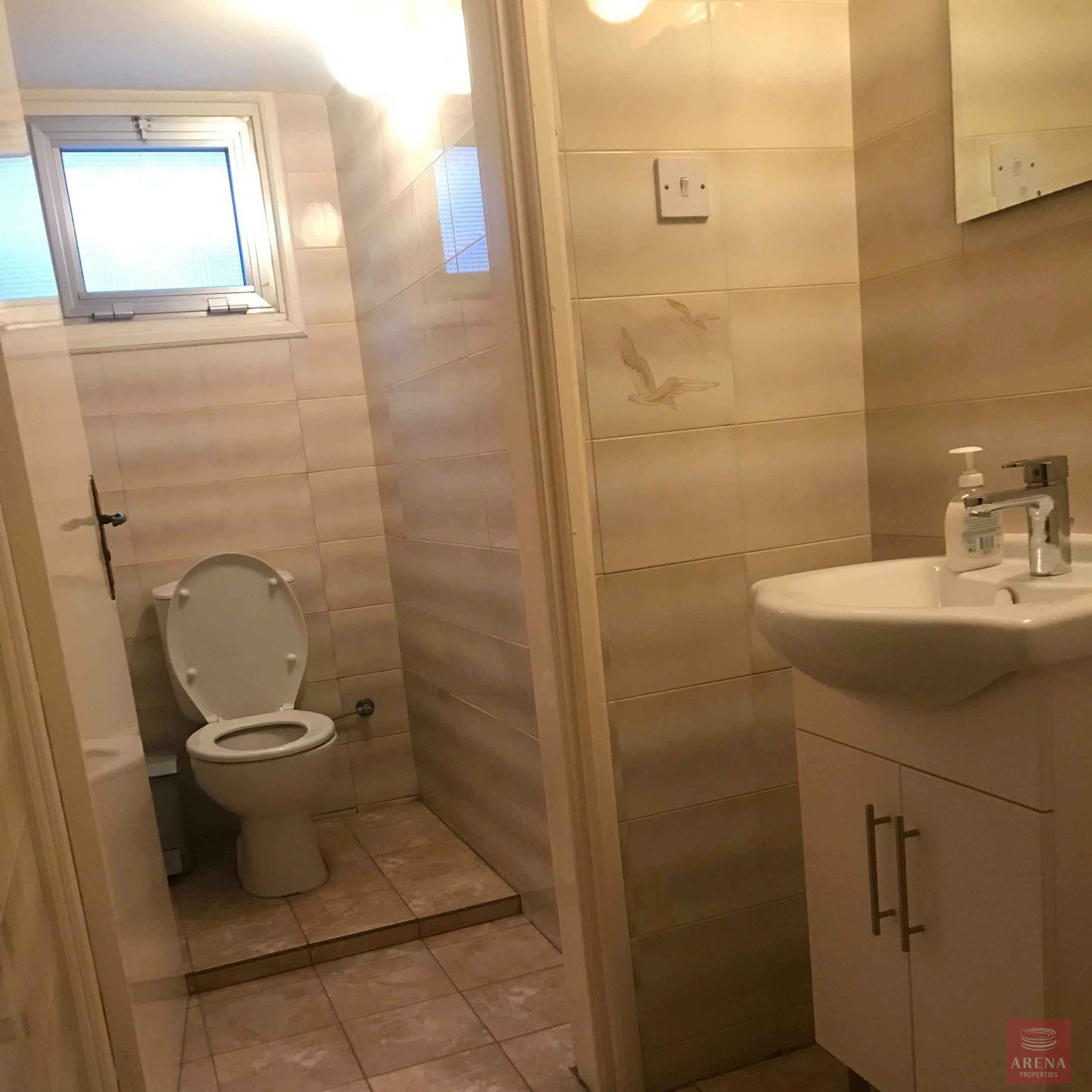 9-3-BED-FLAT-DROSHIA-5205-scaled-3