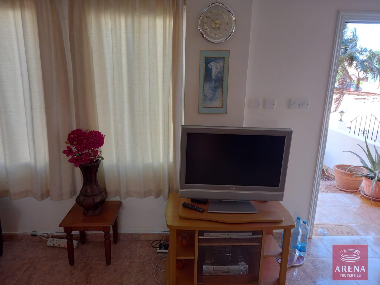 9-3-BED-VILLA-FOR-RENT-FRENAROS-8606
