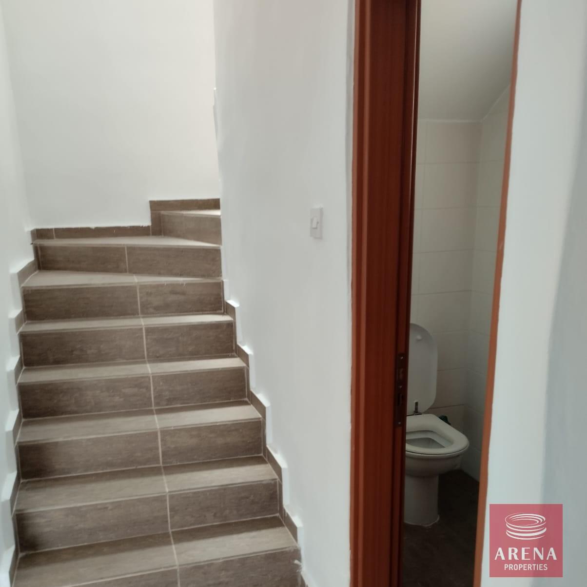 9-3-BED-VILLA-FOR-RENT-IN-DERYNIA-6980