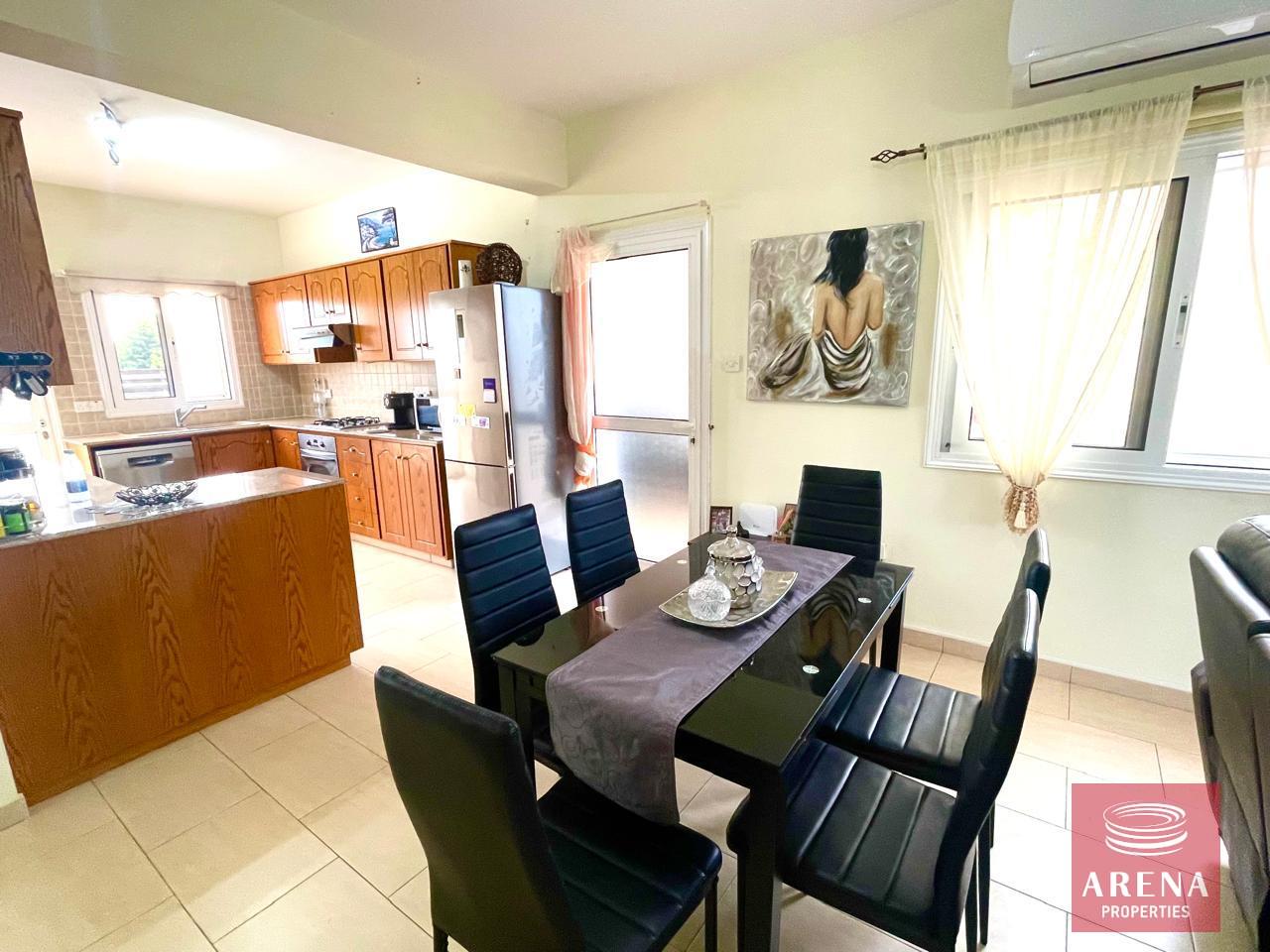 9-3-BED-VILLA-FRENAROS-8586