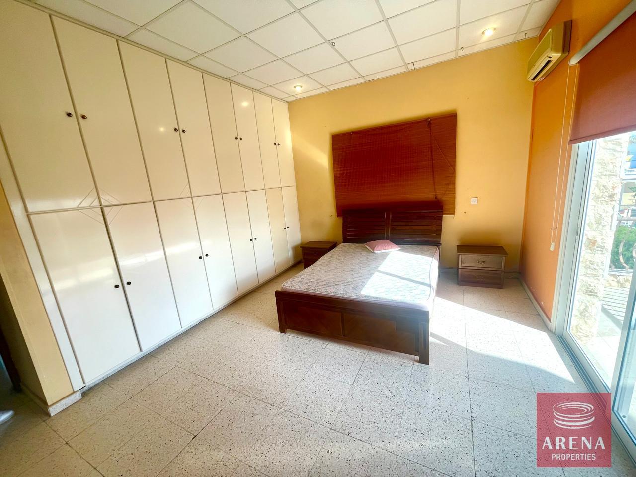 9-3-BED-VILLA-PERVOLIA-9097