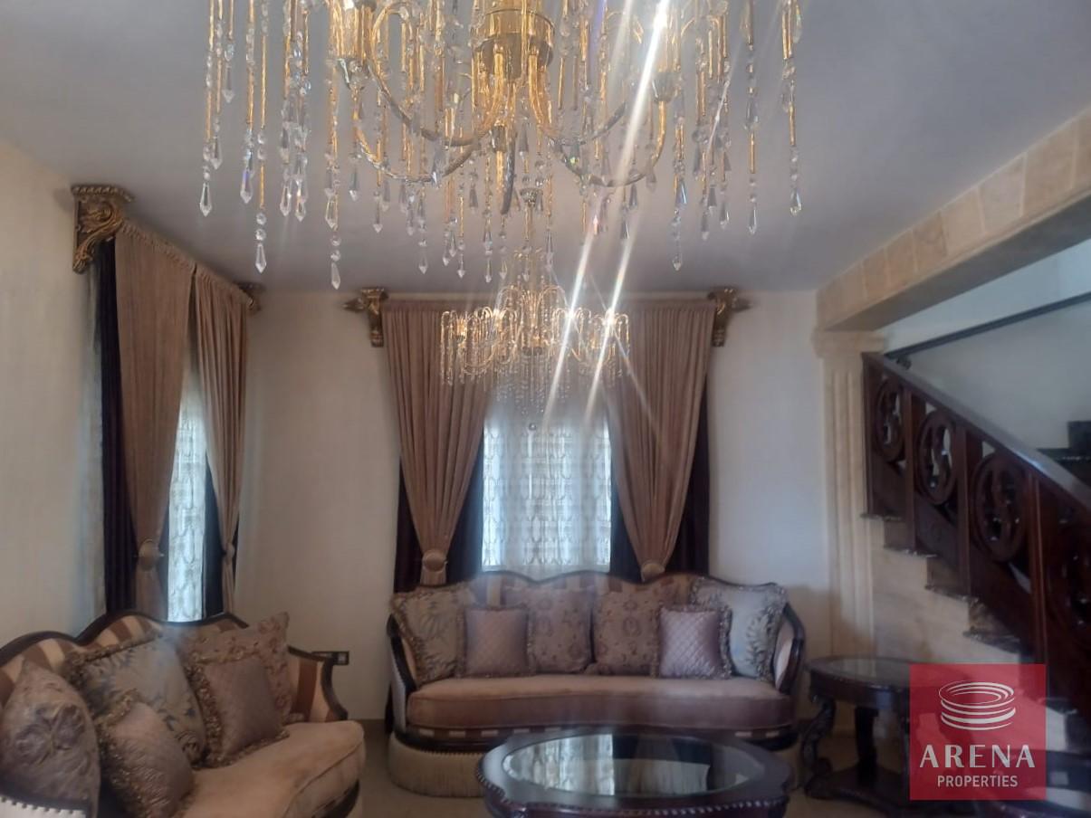 9-3-BED-VILLA-VRYSOULLES-9128