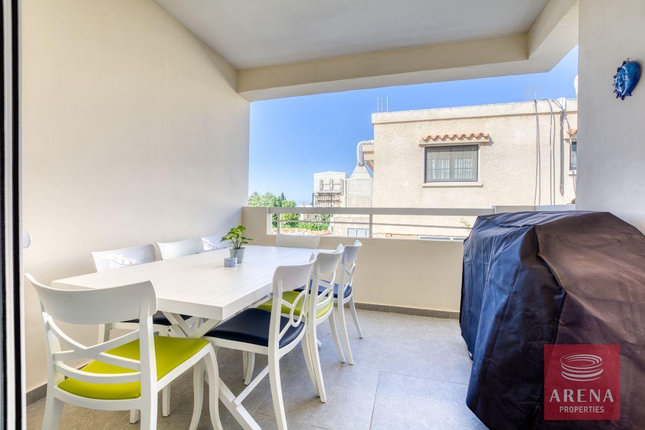 9-3-bed-apt-derynia-6906