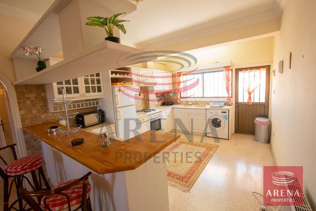 9-3-bed-apt-for-rent-in-paralimni-5671