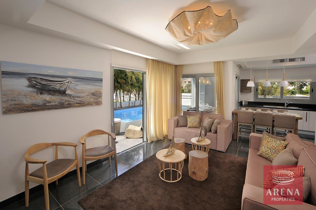 9-3-bed-villa-in-pervolia-5644-1