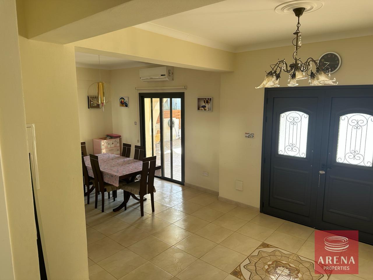 9-3-bed-villa-inFrenaros-7948-1