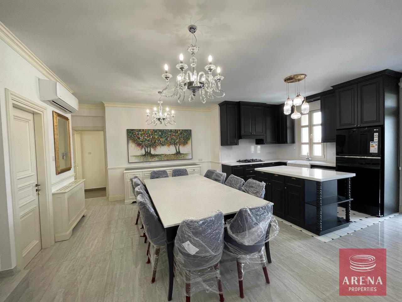 9-4-BED-DUPLEX-7774-1