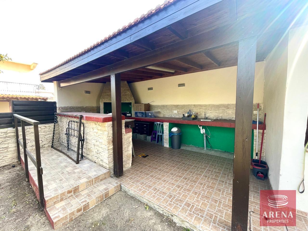 9-4-BED-VILLA-IN-KITI-8754