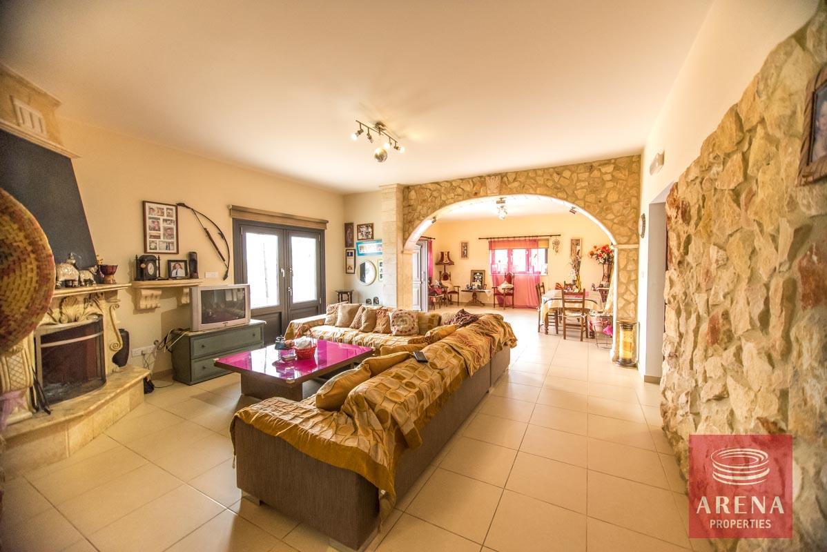 9-4-bed-bungalow-for-sale-in-sotira-sitting-area