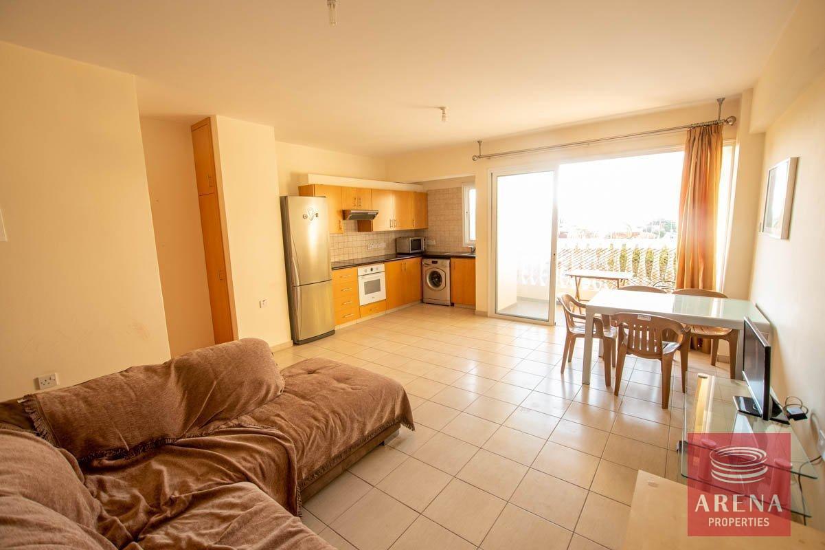 9-APT-DERYNIA-5331_0