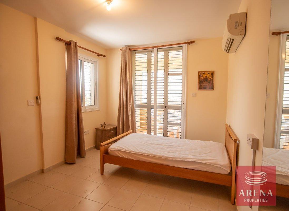 9-APT-FOR-RENT-DERYNIA-5228-1