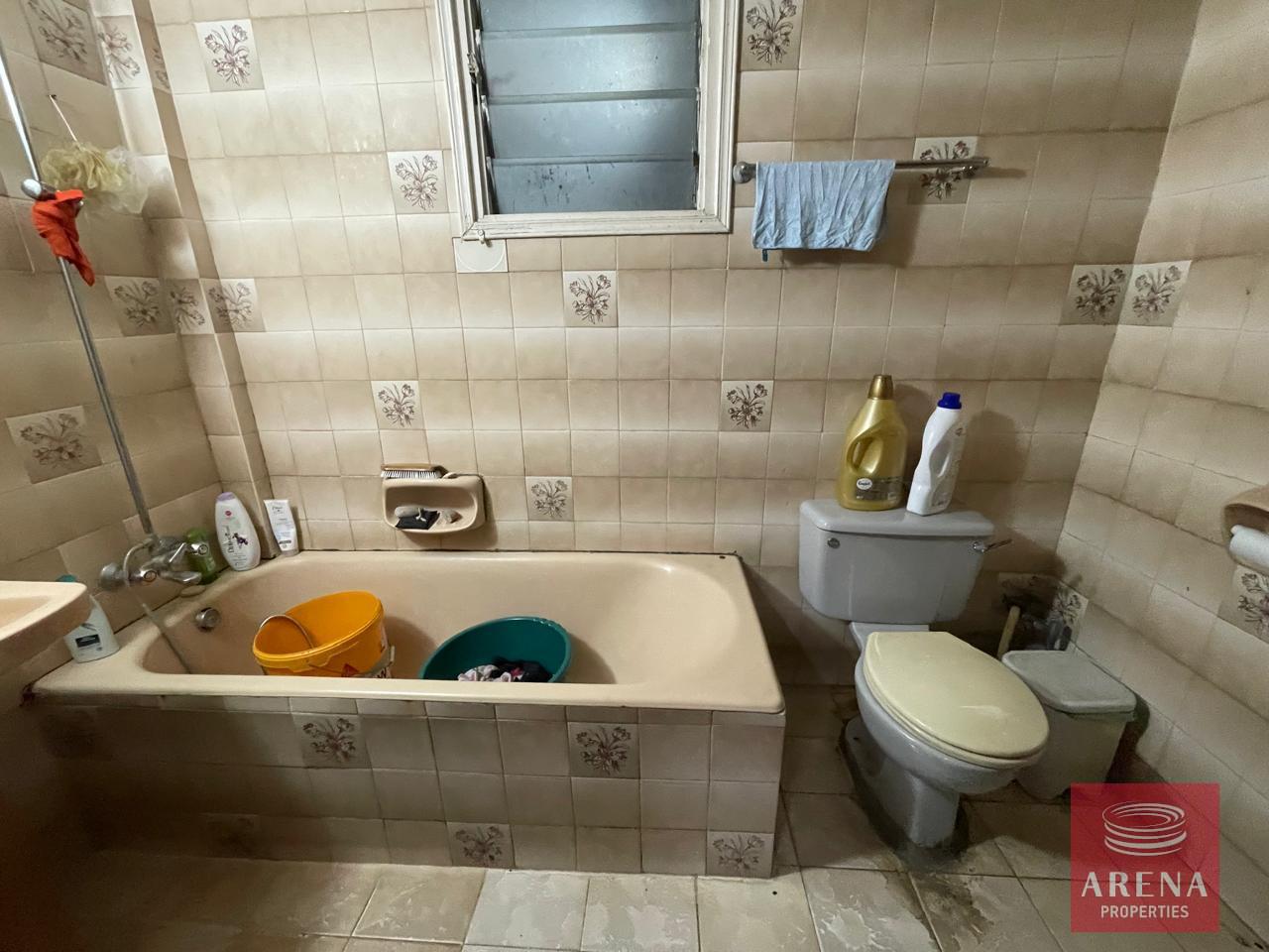 9-APT-IN-LARNACA-FOR-SALE-8071-1