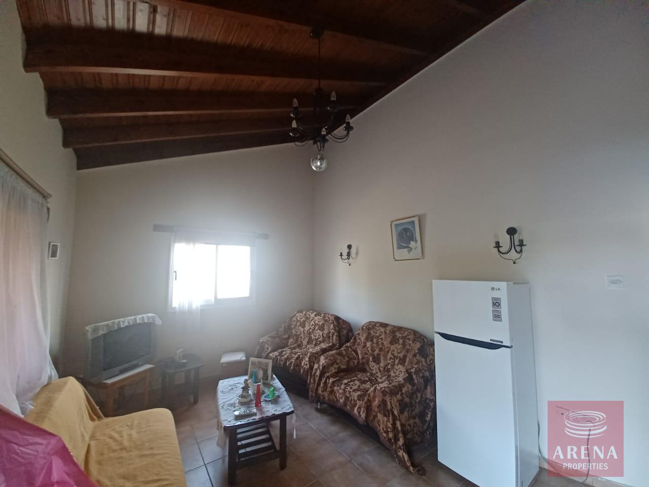 9-BUNGALOW-FOR-RENT-AVGOROU-9149-1