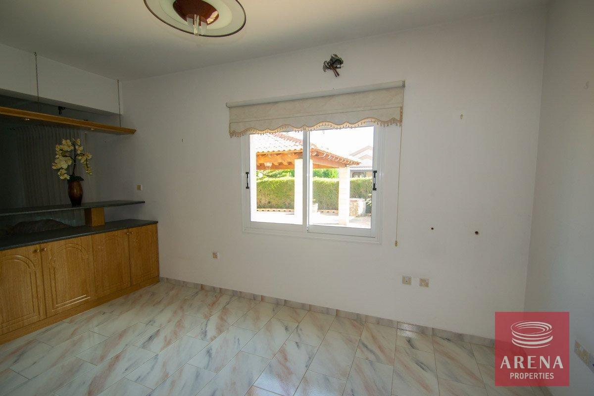 9-House-in-Paralimni-5409-2
