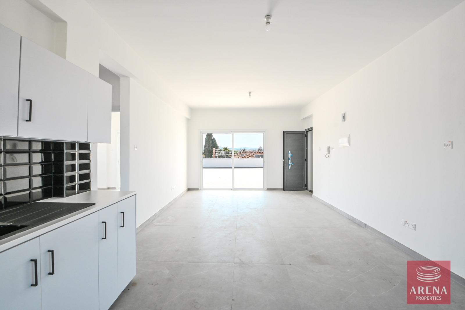 9-TOP-FLOOR-APT-LIVADIA-7983-1