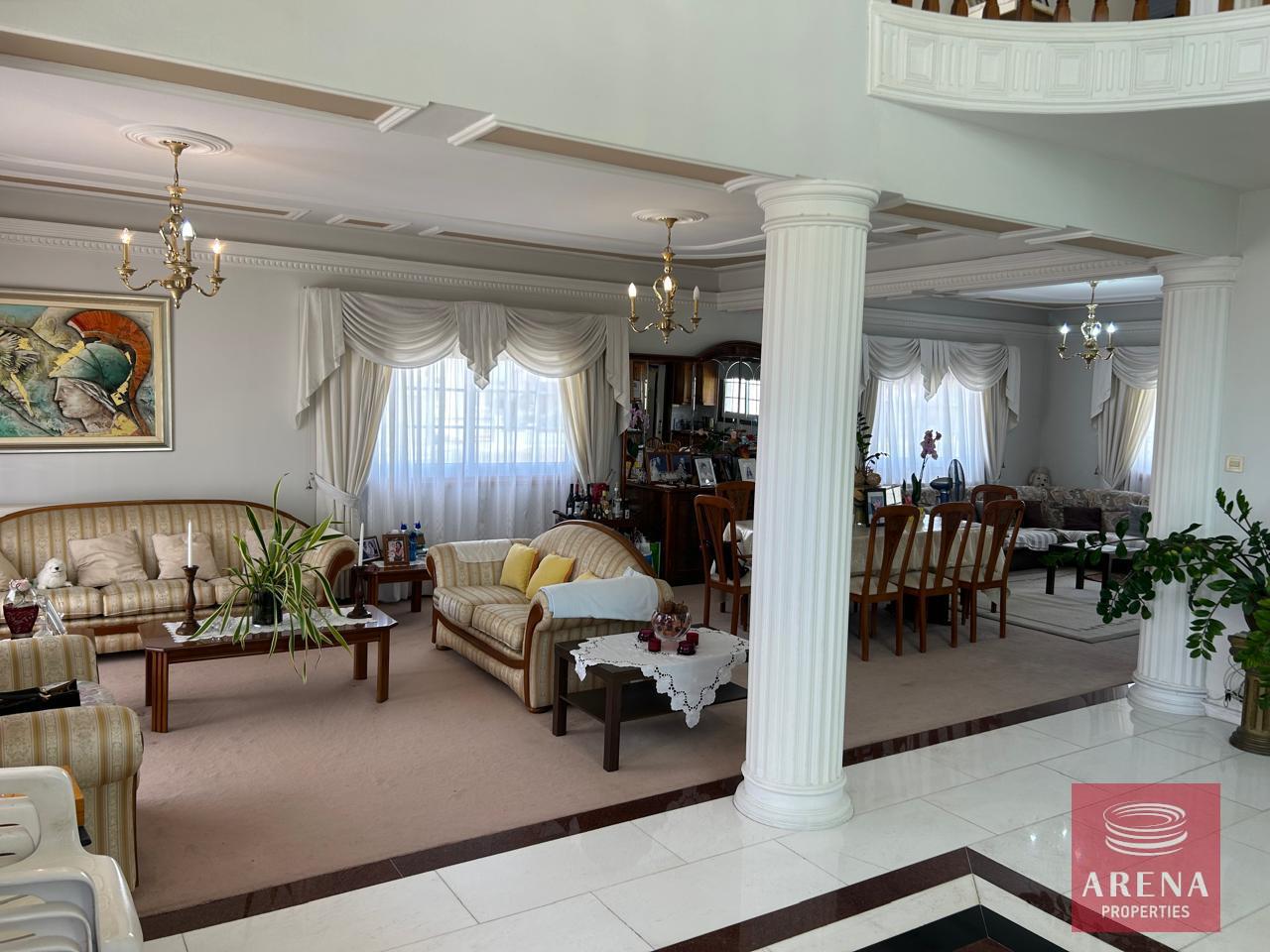 9-VILLA-DEKELIA-8254