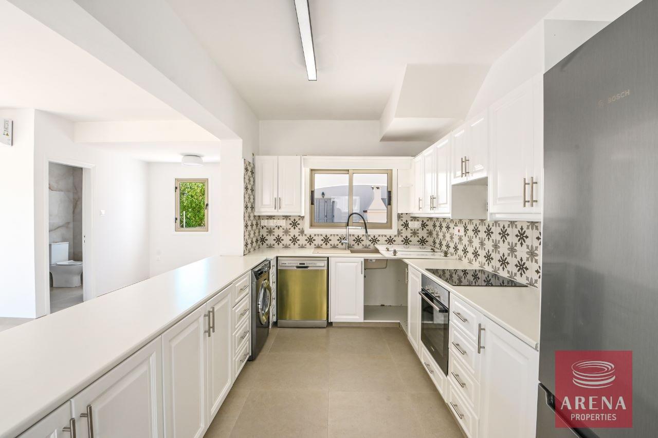 9-VILLA-IN-PERVOLIA-7260-1