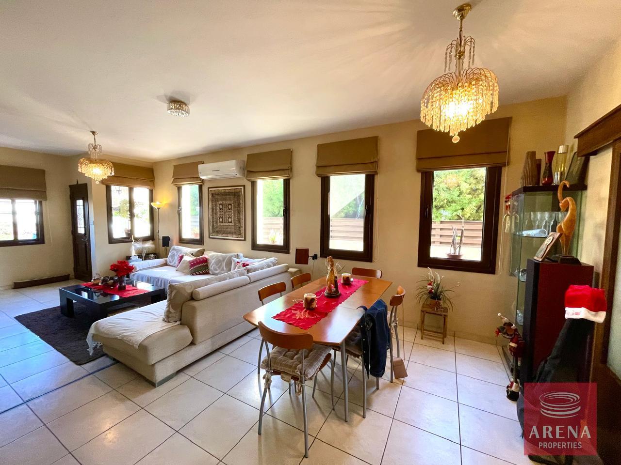 9-Villa-in-Livadia-8849