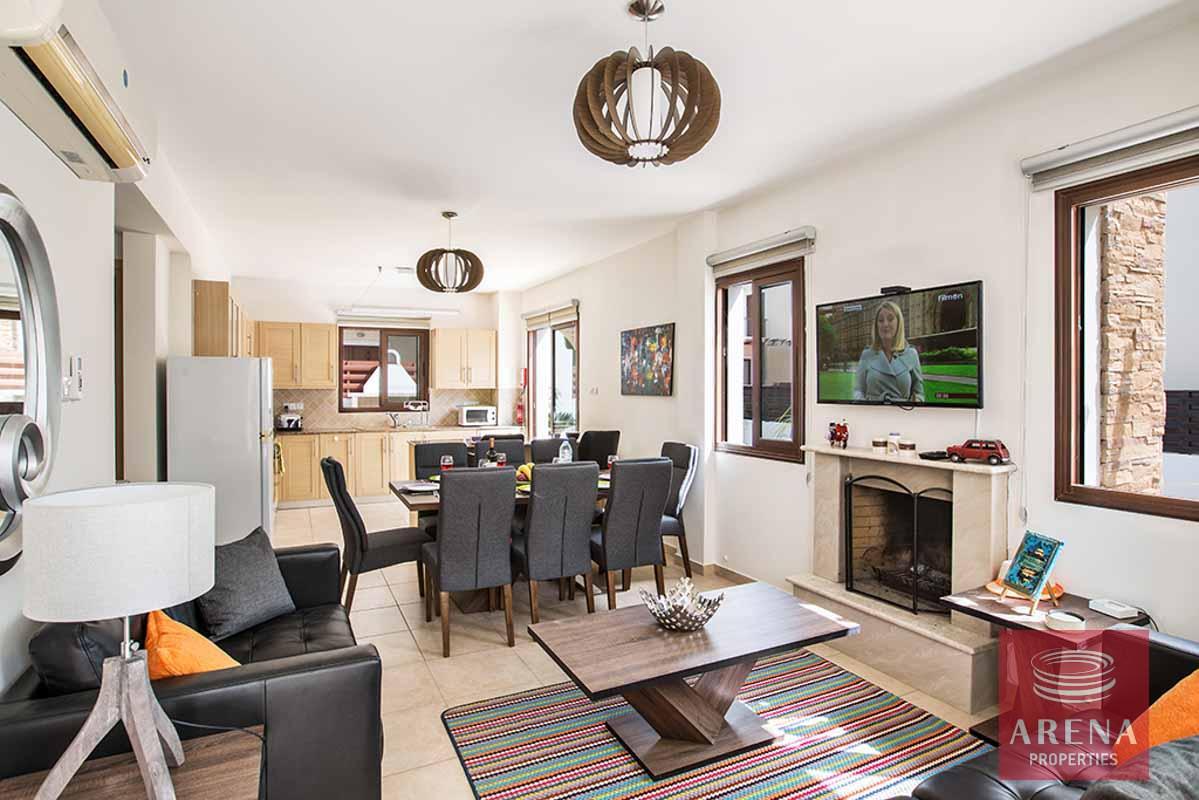 9-Villa-with-pool-in-Ayia-Thekla-6241