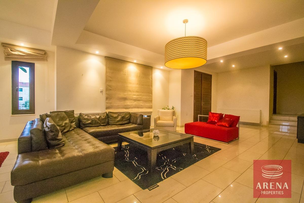 9-bungalow-4-bed-derynia-3877