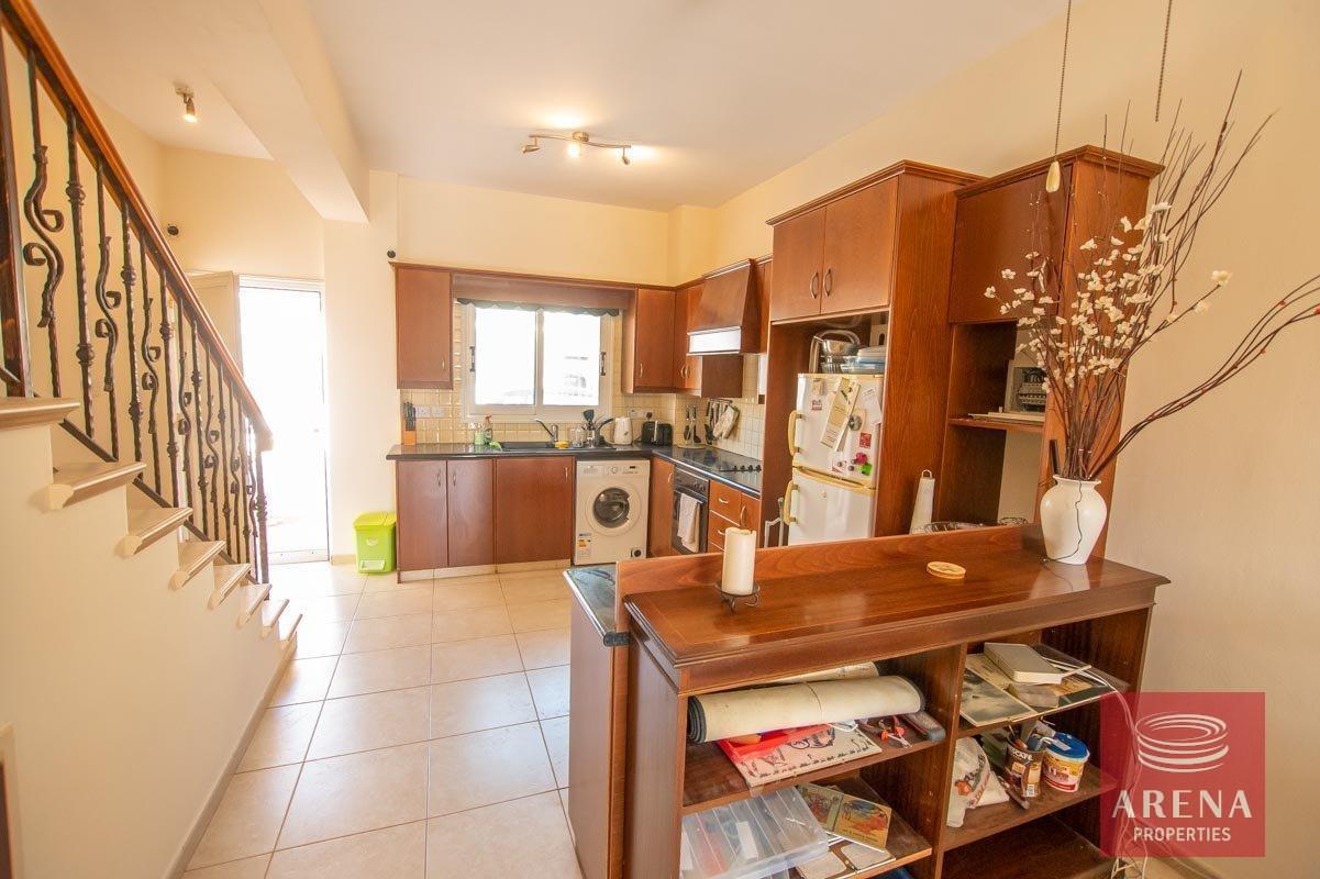 9-house-for-rent-in-frenaros