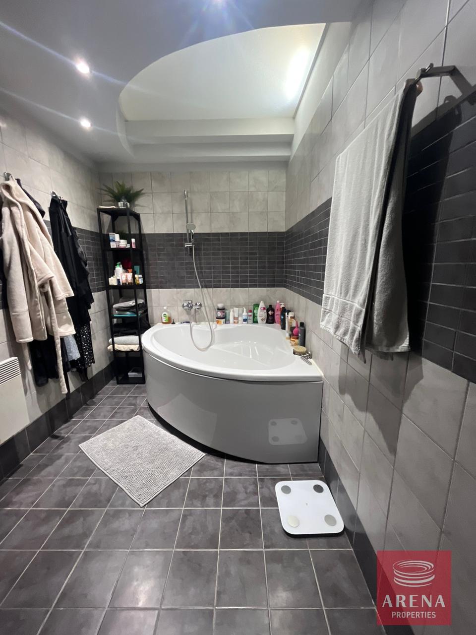 INNA-APARTMENT-PHOTOS-12