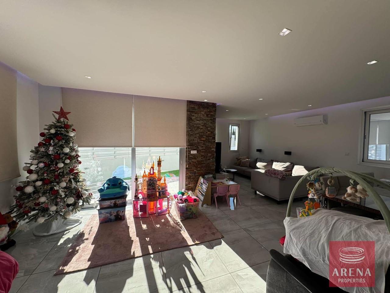 WhatsApp-Image-2024-12-20-at-12.34.36-5