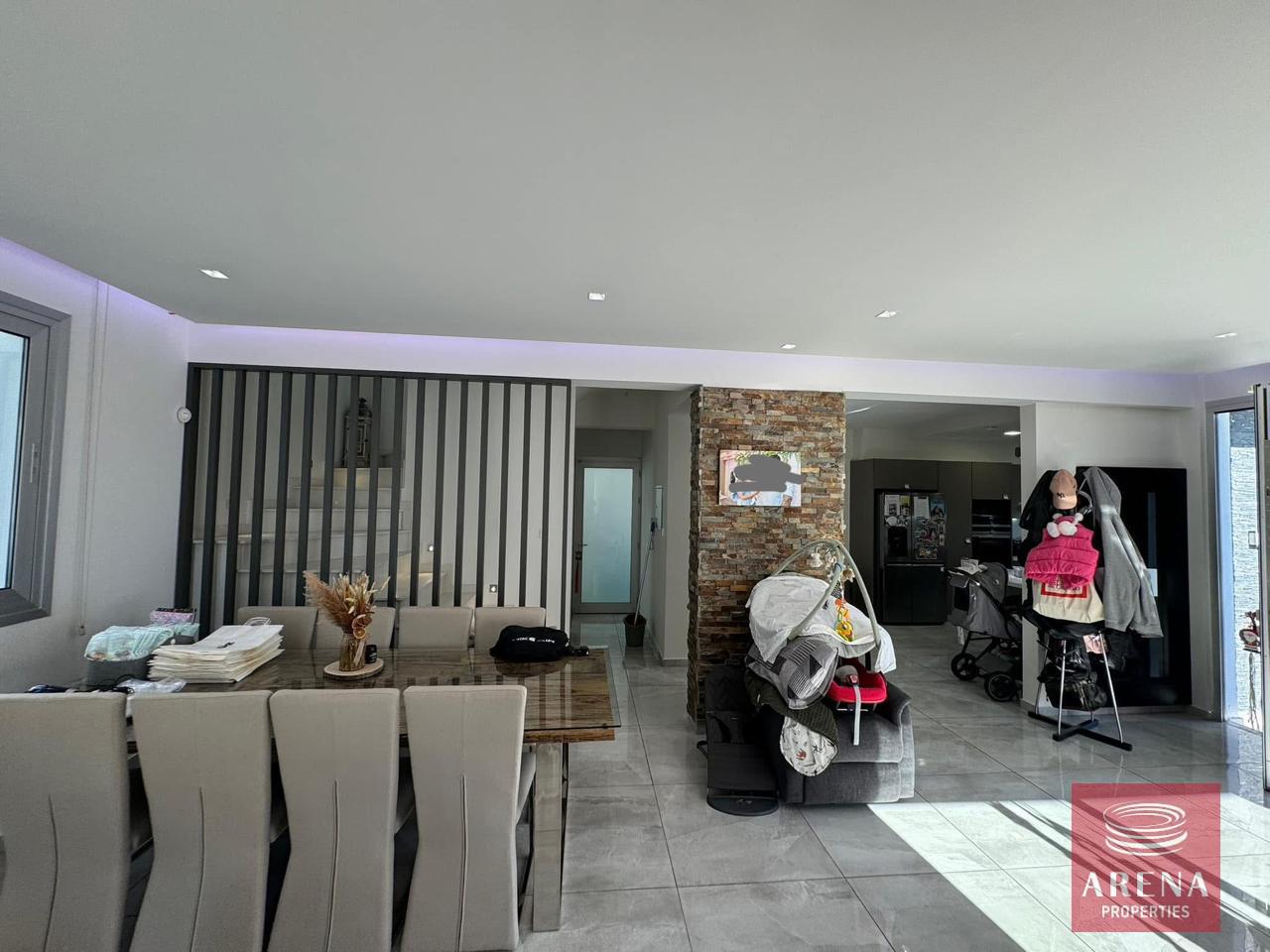 WhatsApp-Image-2024-12-20-at-12.34.36-6