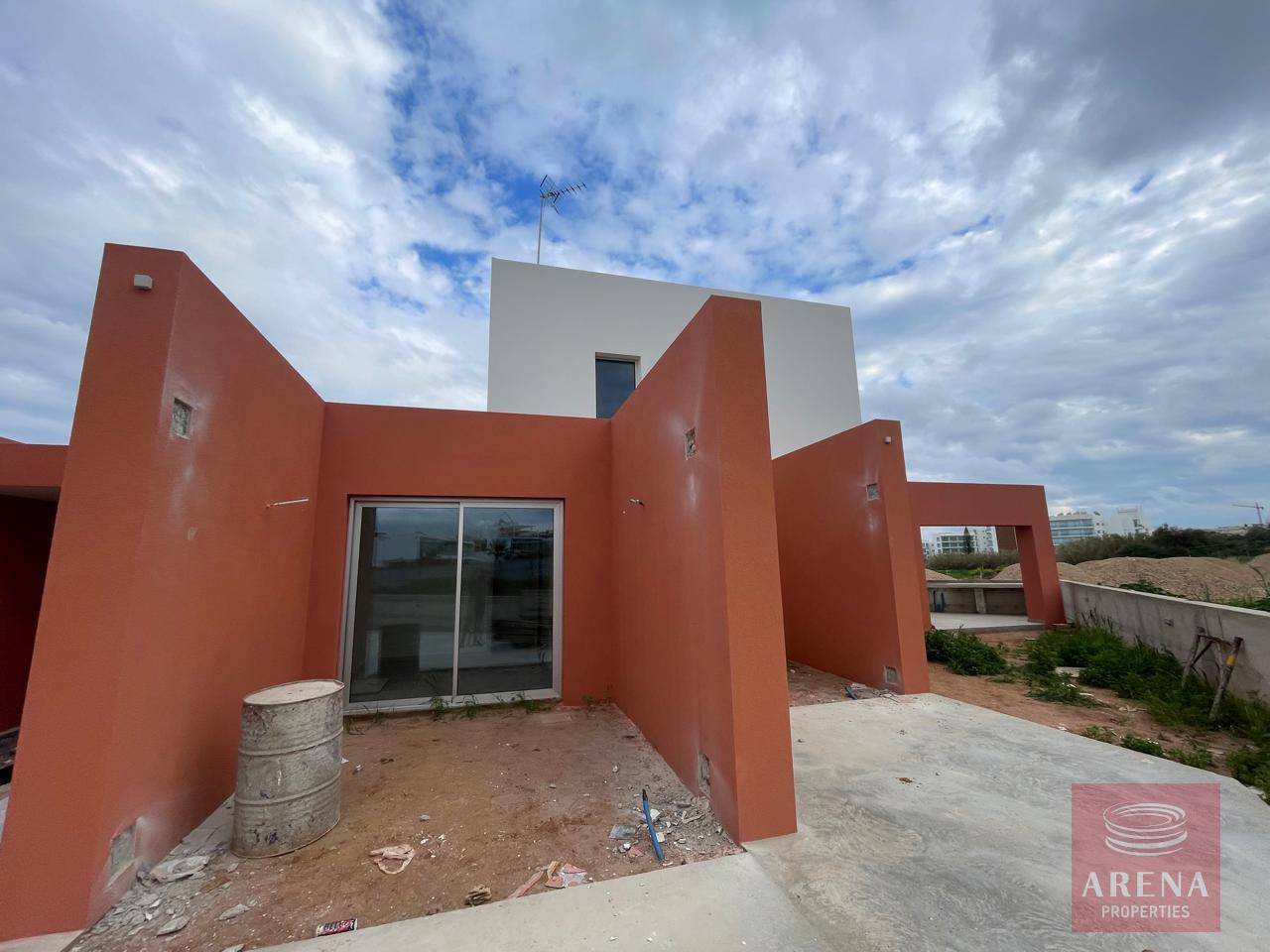 WhatsApp-Image-2025-02-07-at-14.49.42_68b964ec-3