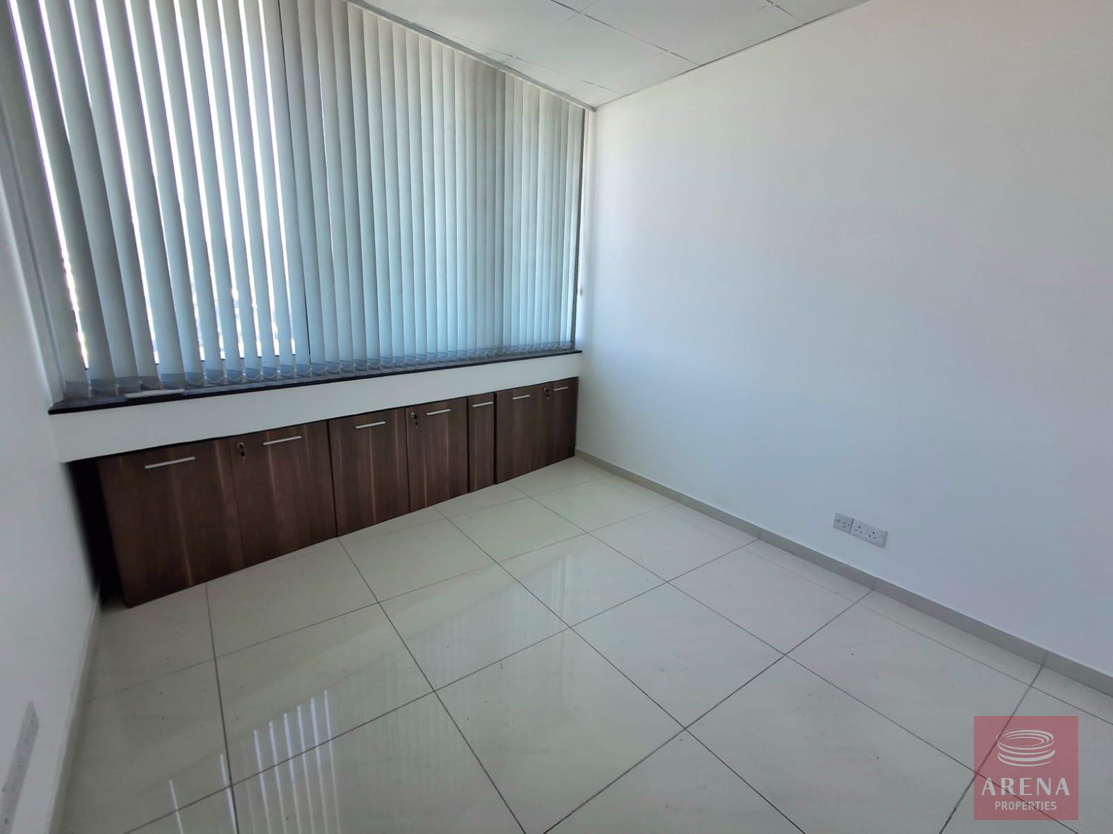 WhatsApp-Image-2025-03-17-at-10.37.19-AM-4