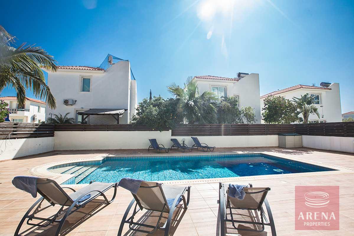 apt-in-pernera-9767-2-2