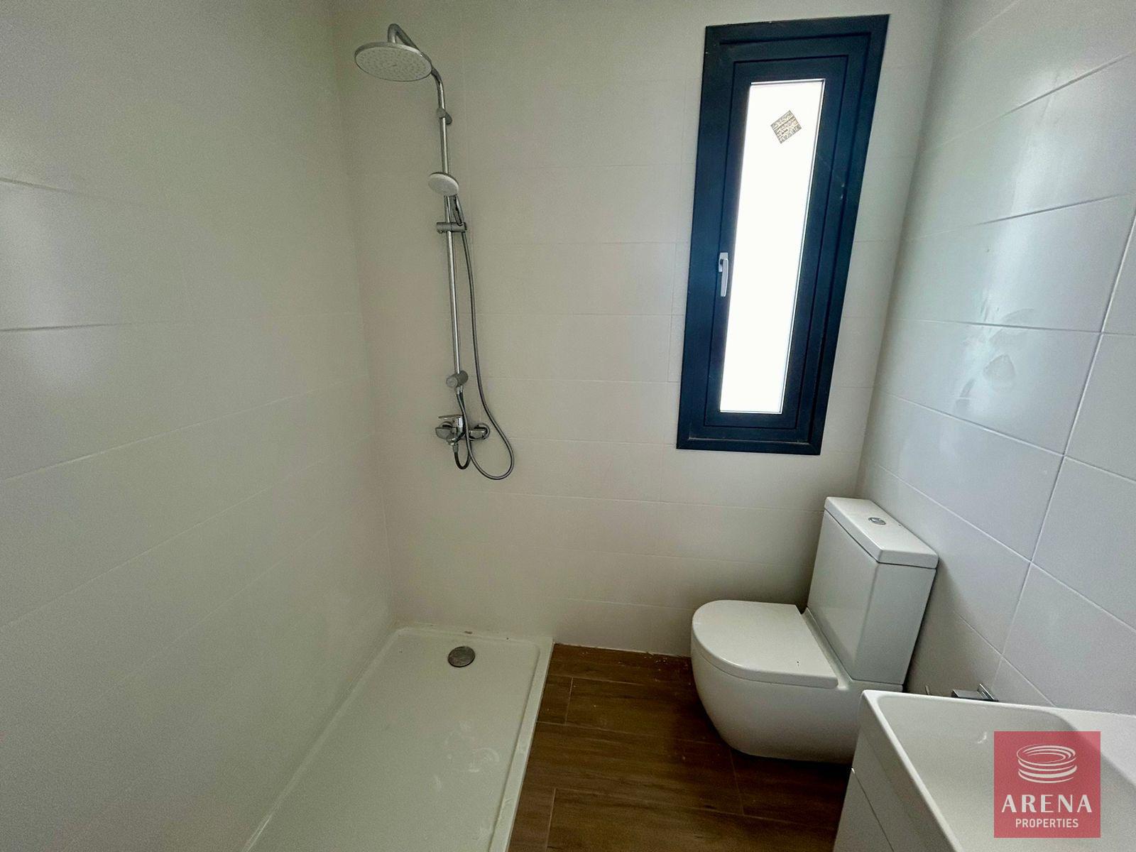 c769dfd3-ce5b-47bd-970b-59073fa338c0-1