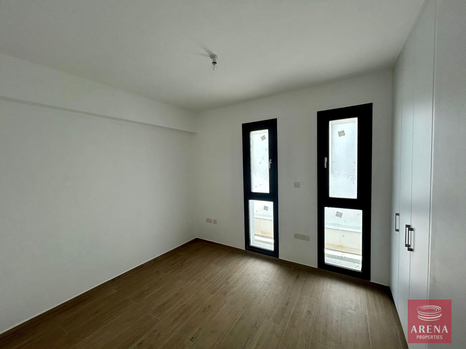 d63a7e37-c412-4ae6-9d24-48ff02a44e2a-1